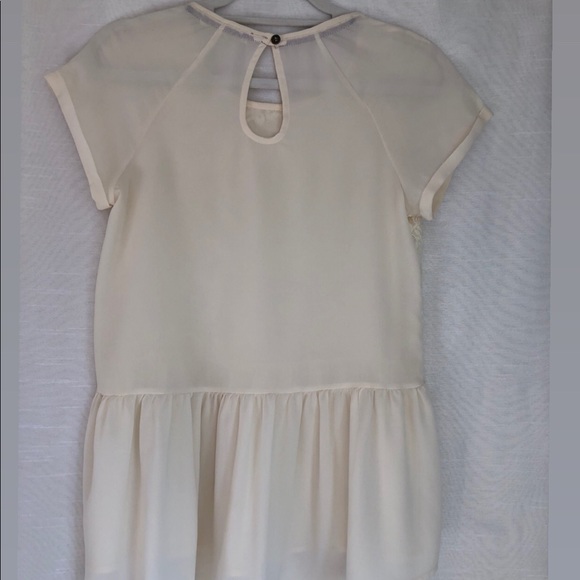 White peplum blouse with lace - Picture 2 of 2